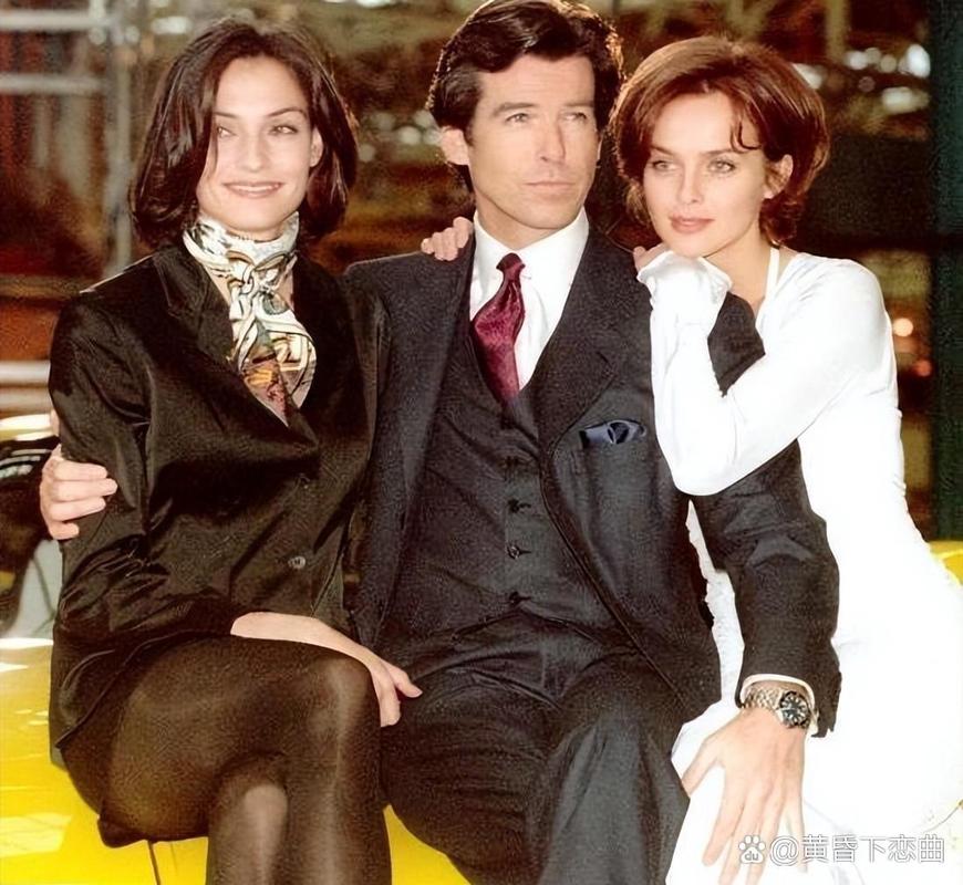 选外貌10分其他平庸or外貌5分其他满分的女人？皮尔斯：后者