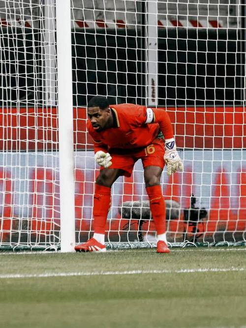 莫雷托：尤文内部没有讨论过迈尼昂，如果价格合适可能会考虑