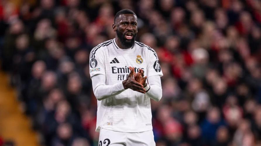 记者：吕迪格的首选是留在皇马，他目前的主要目标是养伤