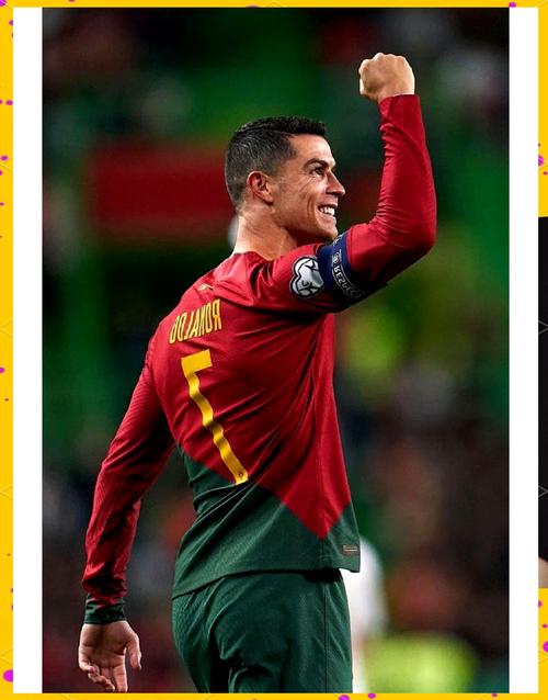 梅开二度！官方：C罗当选本轮世预赛欧洲区最佳球员