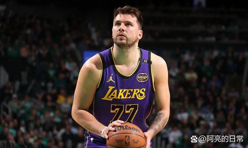 东契奇：常规赛开启前还有两次训练 我们还需要理清一些东西