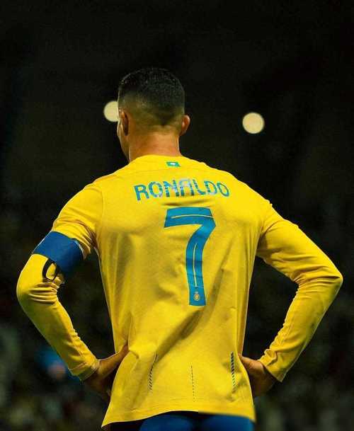 传射建功！C罗社媒晒照庆祝胜利：成功绝非偶然🟡🔵