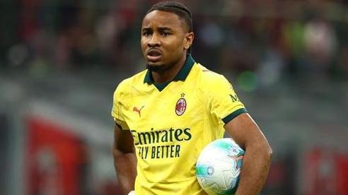 隆戈：奇克仍在接受治疗，但有望与恩昆库一起在对阵比萨时复出