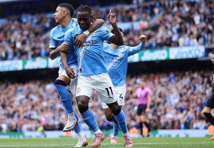 斯嗨?斯洛特:曼城轮换仍是最强阵 蓝军有埃斯特旺 我只能上小将