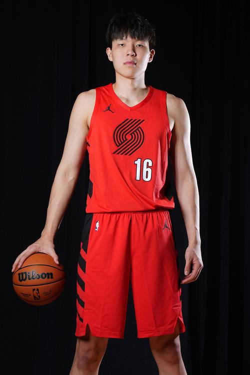 解说：里夫斯的大合同可真没得跑了 杨瀚森还需要加快适应NBA