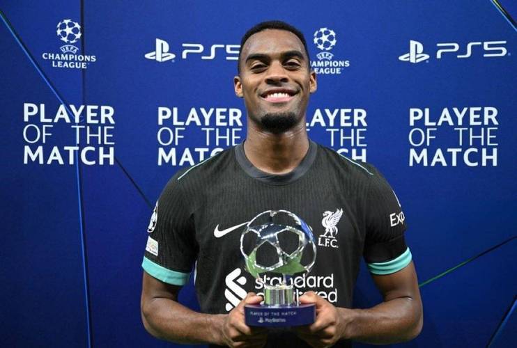 斯洛特：赫拉芬贝赫最有可能复出，其他球员的情况还需再看