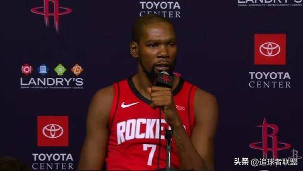 韦尔：我会看杜兰特浓眉的比赛 学习他们移动的整体节奏