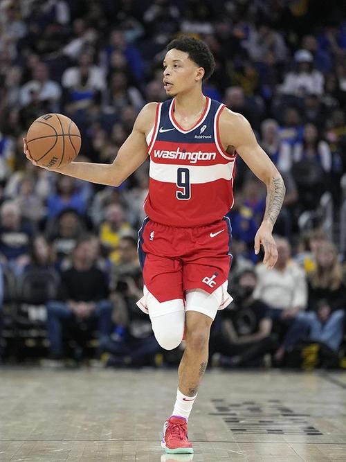 西部球探:罗林斯是身材高大的后卫 能防守&能推进&还有定点投篮