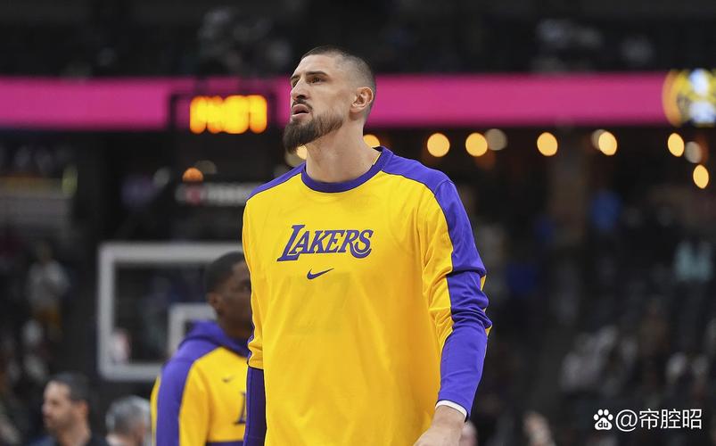 湖人生涯常规赛首秀要来啦？克莱伯打开拓者升级为出战成疑