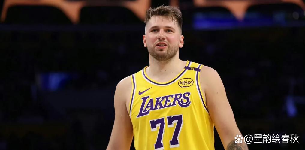 41.3分11.5篮板8.3助攻!东契奇三项场均数据均联盟前十!得分第1